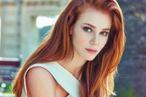 Elcin-Sangu-Actress